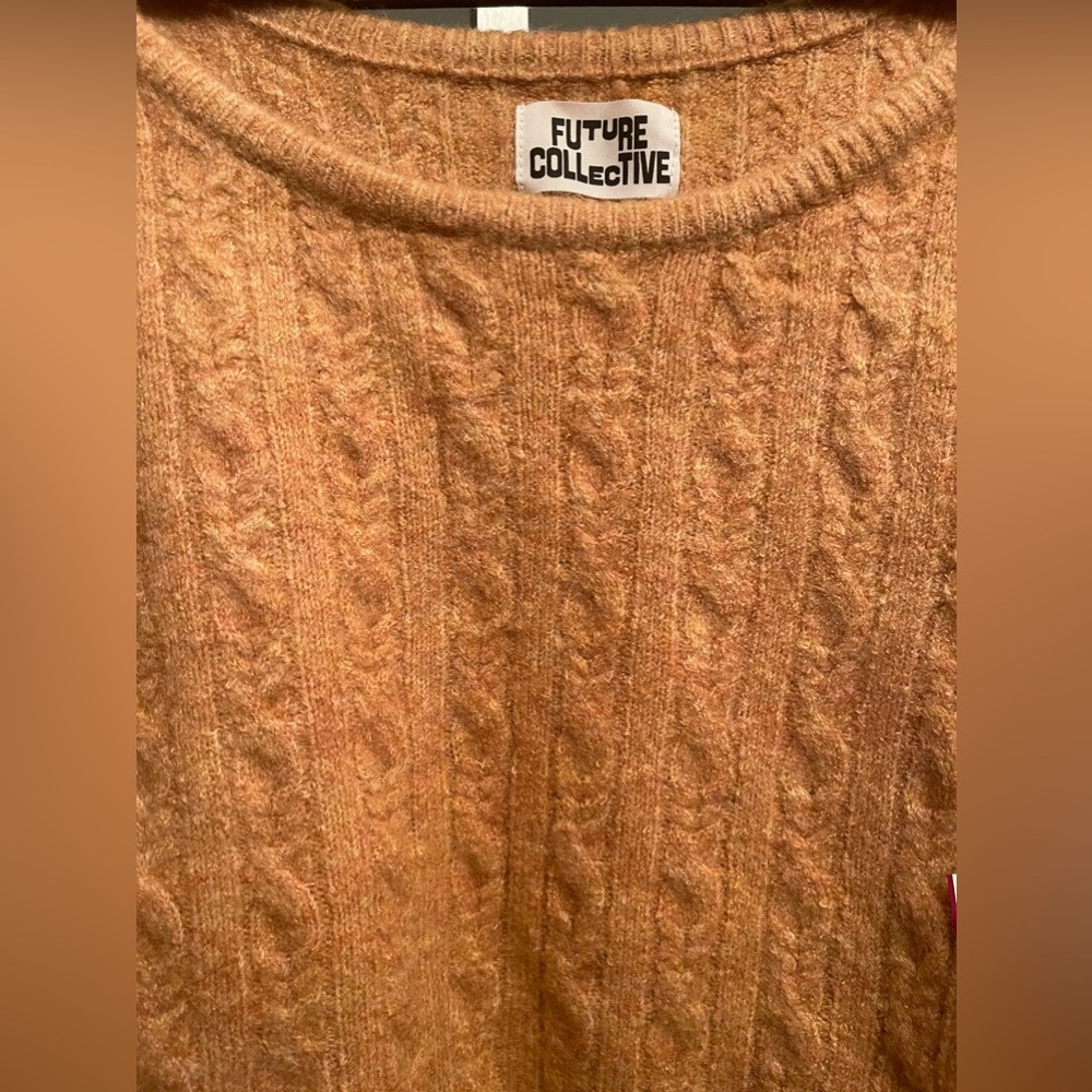 Future Collective Cropped Tan Sweater - Sz XXL - Picture 3 of 4